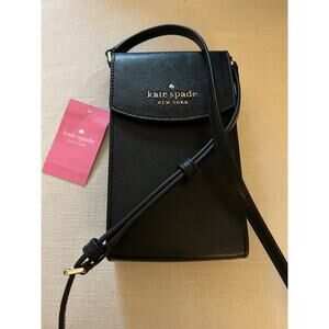 Staci North South Flap Crossbody New Black